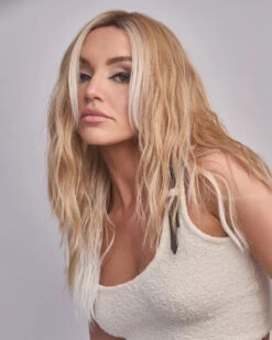 Roxie | Lace Front & Monofilament Part Synthetic Wig By Alexander -Best wig outlet Shop AX1042R Roxie PeachesAndCream F e44da646 a4c7 460f ae13 4d66a77b788f