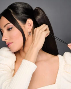 27 Inch Straight Cinch Pony | Hair Piece By Hairdo -Best wig outlet Shop HD50042 27inStraightCinchPony model3 HT4